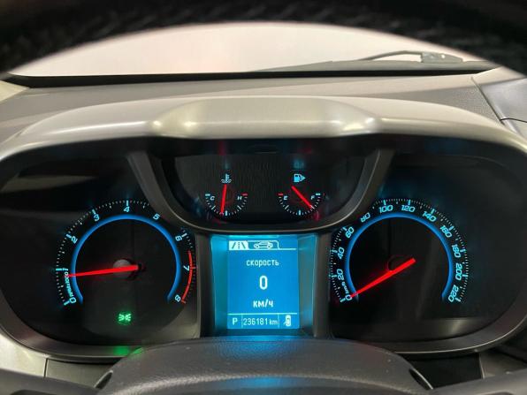 Chevrolet Orlando I с пробегом 2012 года, цена 990 000 рублей, 236181 км, компактвэн, Автокод Объявления