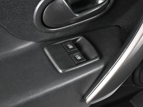 Renault Logan II Рестайлинг с пробегом 2019 года, цена 619 000 рублей, 132309 км, седан, Автокод Объявления