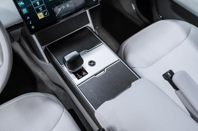 Новый Land Rover Range Rover V 2025 года, цена 34 100 000 рублей, внедорожник, Автокод Объявления