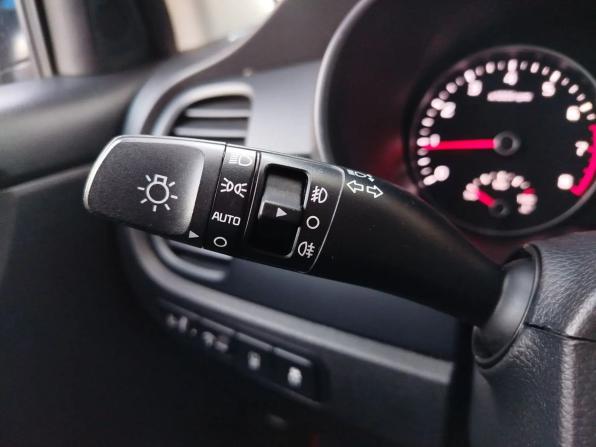 Kia Rio IV с пробегом 2018 года, цена 1 355 000 рублей, 85900 км, седан, Автокод Объявления