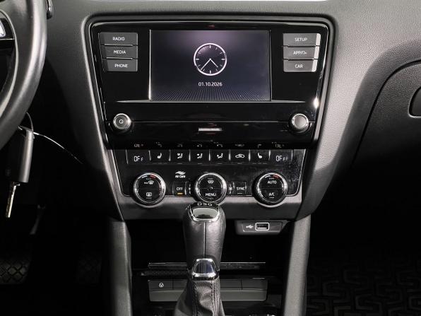 Skoda Octavia III (A7) Рестайлинг с пробегом 2018 года, цена 1 890 000 рублей, 92500 км, лифтбек, Автокод Объявления