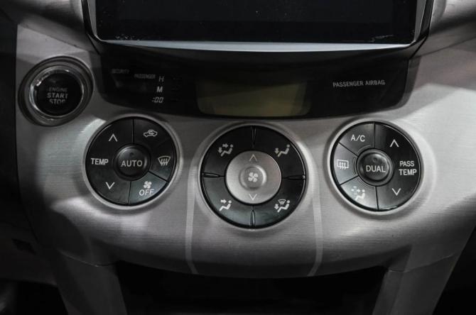 Toyota RAV4 III (XA30) с пробегом 2008 года, цена 1 259 000 рублей, 211000 км, внедорожник, Автокод Объявления