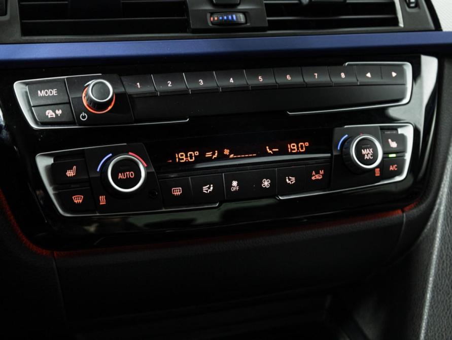 BMW 3 серии VI (F3x) Рестайлинг Санкт-Петербург  - изображение 18