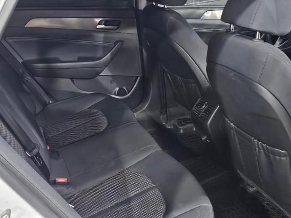 Hyundai Sonata VII (LF) Рестайлинг с пробегом 2019 года, цена 1 195 000 рублей, 355000 км, седан, Автокод Объявления