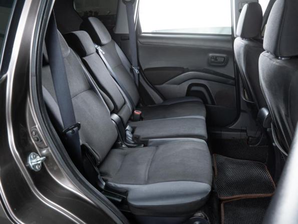 Mitsubishi Outlander II Рестайлинг с пробегом 2010 года, цена 970 000 рублей, 276000 км, внедорожник, Автокод Объявления