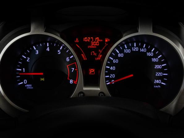 Nissan Juke I с пробегом 2013 года, цена 1 099 000 рублей, 102717 км, внедорожник, Автокод Объявления