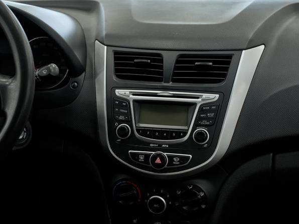 Hyundai Solaris I с пробегом 2013 года, цена 862 000 рублей, 107527 км, седан, Автокод Объявления