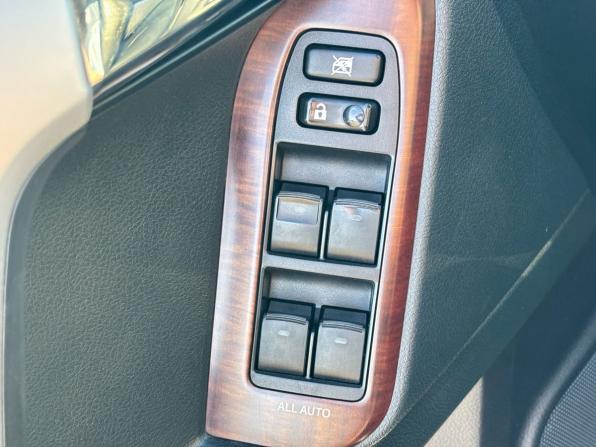 Toyota Land Cruiser Prado 150 Series Рестайлинг 1 с пробегом 2015 года, цена 3 900 000 рублей, 177285 км, внедорожник, Автокод Объявления