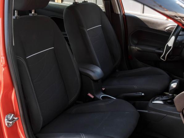 Ford Fiesta Mk6 Рестайлинг с пробегом 2015 года, цена 650 000 рублей, 199549 км, седан, Автокод Объявления