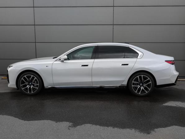 BMW 7 серии VII (G70) с пробегом 2025 года, цена 13 980 000 рублей, 18704 км, седан, Автокод Объявления