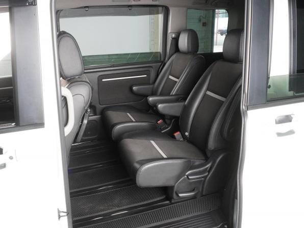 Honda Stepwgn V Рестайлинг с пробегом 2017 года, цена 2 515 000 рублей, 90407 км, минивэн, Автокод Объявления