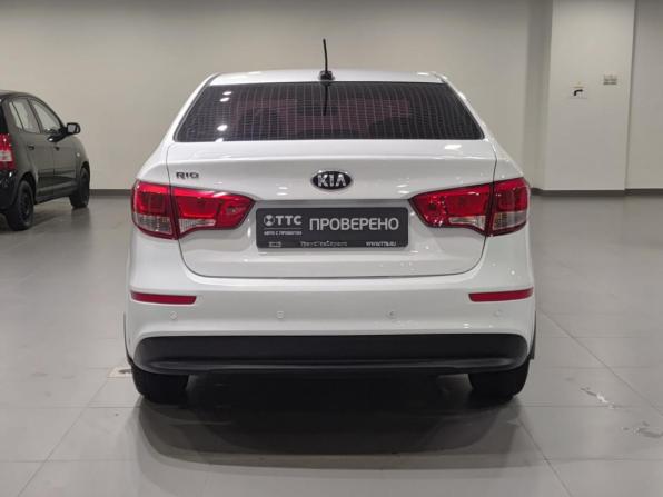 Kia Rio III Рестайлинг с пробегом 2017 года, цена 1 035 000 рублей, 164563 км, седан, Автокод Объявления