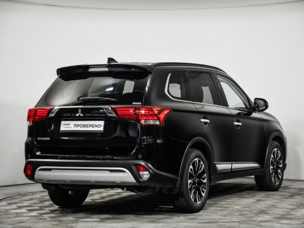 Mitsubishi Outlander III Рестайлинг 3 с пробегом 2021 года, цена 2 950 000 рублей, 63400 км, внедорожник, Автокод Объявления