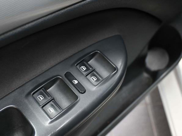 Skoda Octavia II (A5) Рестайлинг с пробегом 2012 года, цена 889 900 рублей, 313905 км, лифтбек, Автокод Объявления