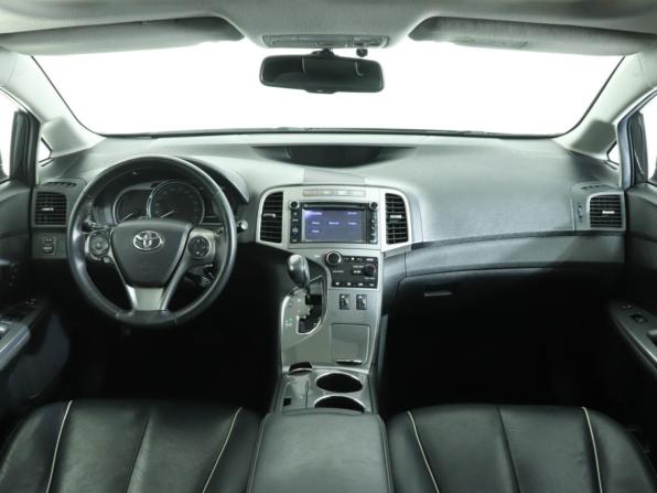 Toyota Venza I Рестайлинг с пробегом 2014 года, цена 2 189 000 рублей, 183967 км, внедорожник, Автокод Объявления
