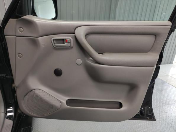 Toyota Land Cruiser 100 Series Рестайлинг 1 с пробегом 2004 года, цена 2 130 000 рублей, 237418 км, внедорожник, Автокод Объявления