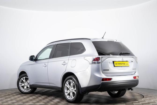 Mitsubishi Outlander III с пробегом 2013 года, цена 1 299 000 рублей, 230000 км, внедорожник, Автокод Объявления