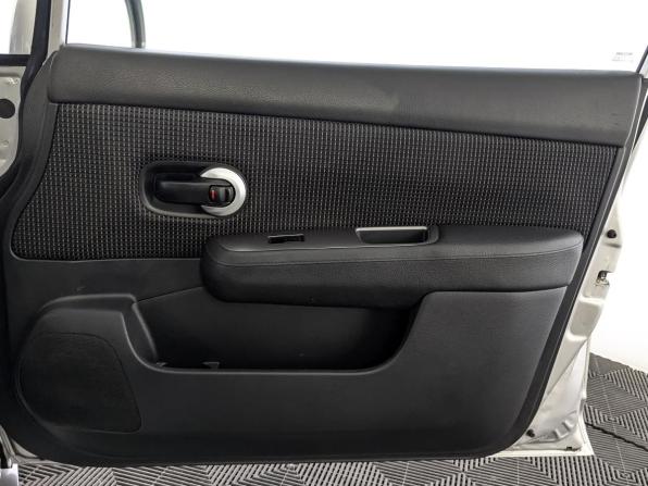 Nissan Tiida I Рестайлинг с пробегом 2011 года, цена 775 000 рублей, 161657 км, хэтчбек, Автокод Объявления