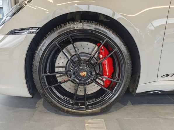 Porsche 911 VIII (992) с пробегом 2023 года, цена 22 890 000 рублей, 18945 км, кабриолет, Автокод Объявления