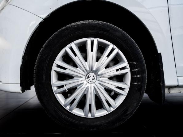Renault Logan II Рестайлинг с пробегом 2018 года, цена 910 000 рублей, 87163 км, седан, Автокод Объявления