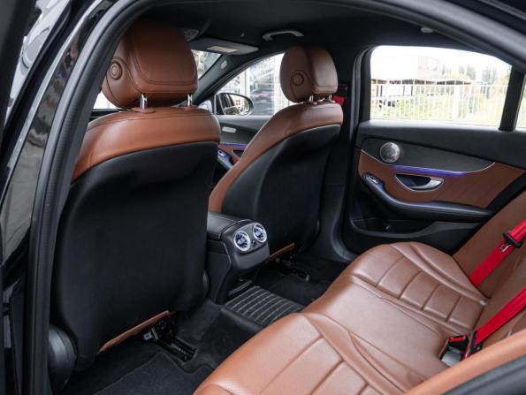 Mercedes-Benz C-Класс IV (W205) Рестайлинг с пробегом 2018 года, цена 2 650 000 рублей, 164866 км, седан, Автокод Объявления