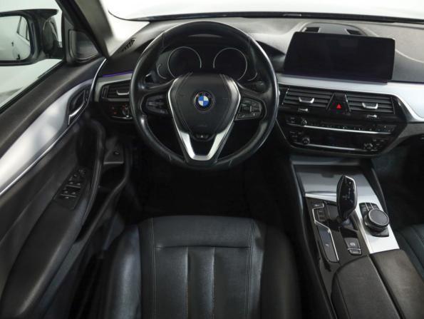 BMW 5 серии VII (G30/G31/G38) с пробегом 2017 года, цена 2 175 000 рублей, 248700 км, седан, Автокод Объявления