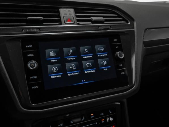 Volkswagen Tiguan II Рестайлинг с пробегом 2022 года, цена 3 460 000 рублей, 56725 км, внедорожник, Автокод Объявления