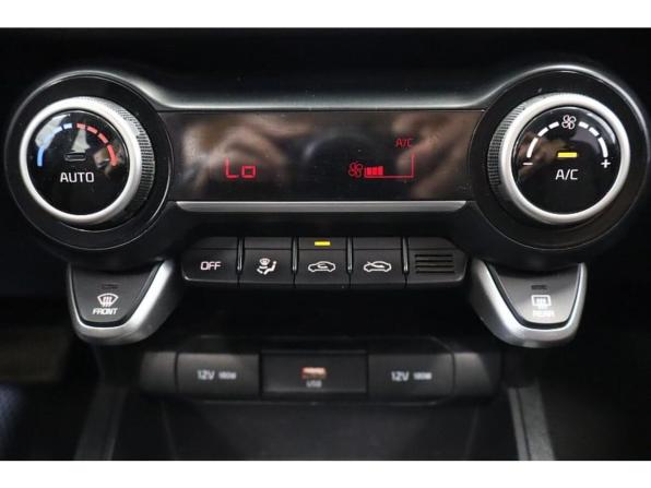 Kia Rio IV Рестайлинг с пробегом 2021 года, цена 1 580 000 рублей, 103000 км, седан, Автокод Объявления