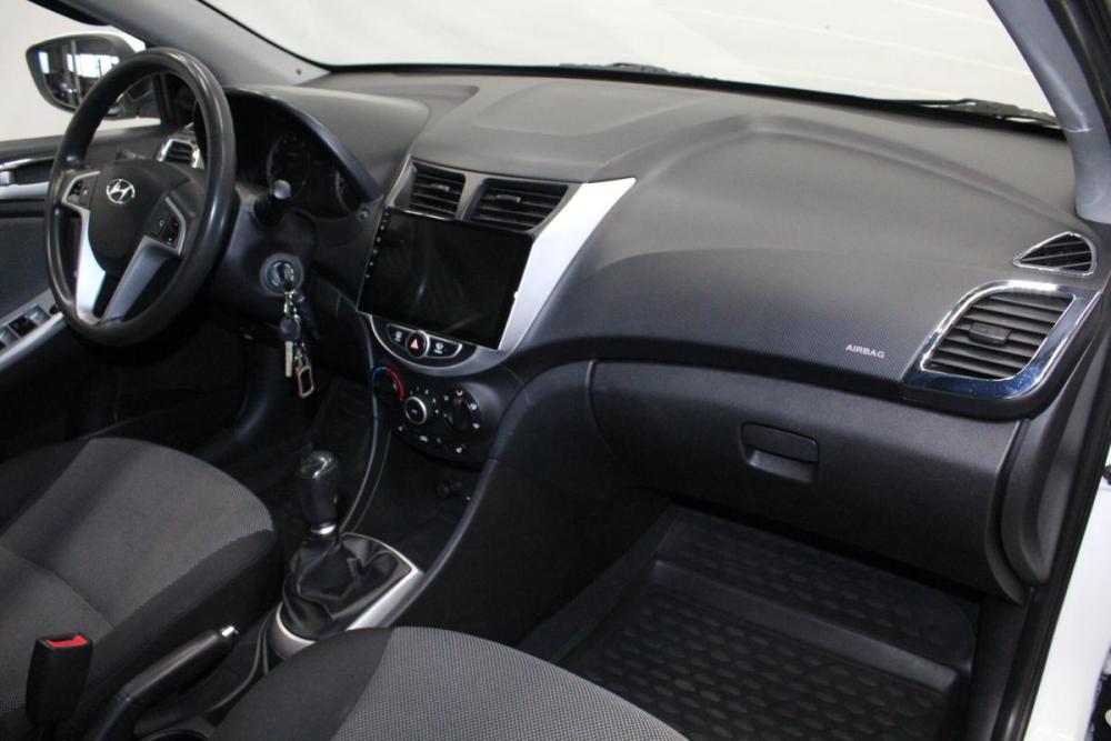 Hyundai Solaris I Кемерово  - изображение 10