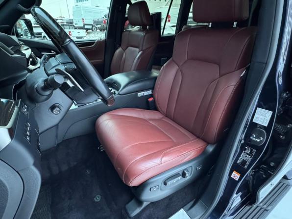 Lexus LX III Рестайлинг 2 с пробегом 2018 года, цена 9 099 000 рублей, 98404 км, внедорожник, Автокод Объявления