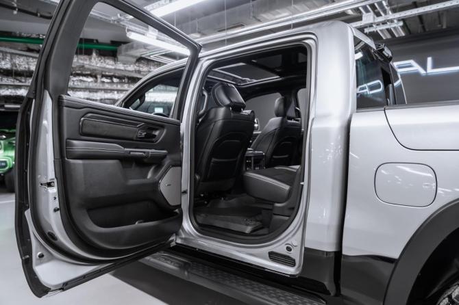 Новый Ram 1500 V Рестайлинг 2025 года, цена 8 900 000 рублей, пикап, Автокод Объявления
