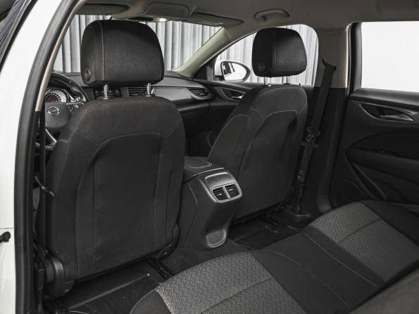 Opel Insignia II с пробегом 2018 года, цена 1 588 650 рублей, 124424 км, универсал, Автокод Объявления