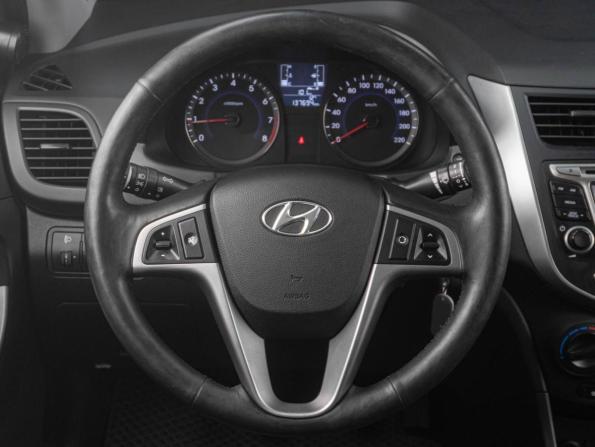 Hyundai Solaris I с пробегом 2014 года, цена 749 000 рублей, 137694 км, седан, Автокод Объявления