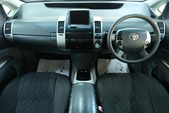 Toyota Prius II Рестайлинг (XW20) с пробегом 2008 года, цена 499 000 рублей, 560000 км, хэтчбек, Автокод Объявления