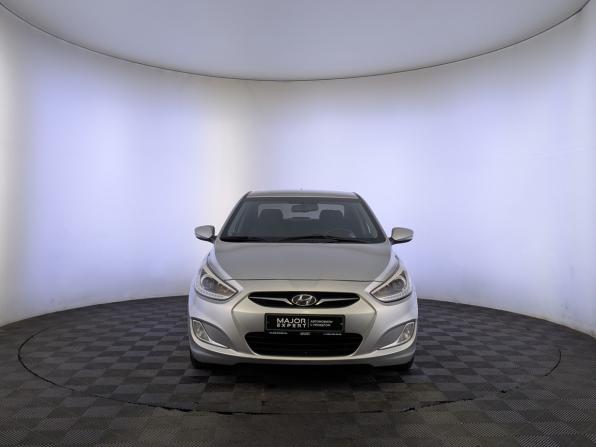 Hyundai Solaris I с пробегом 2013 года, цена 950 000 рублей, 137449 км, седан, Автокод Объявления