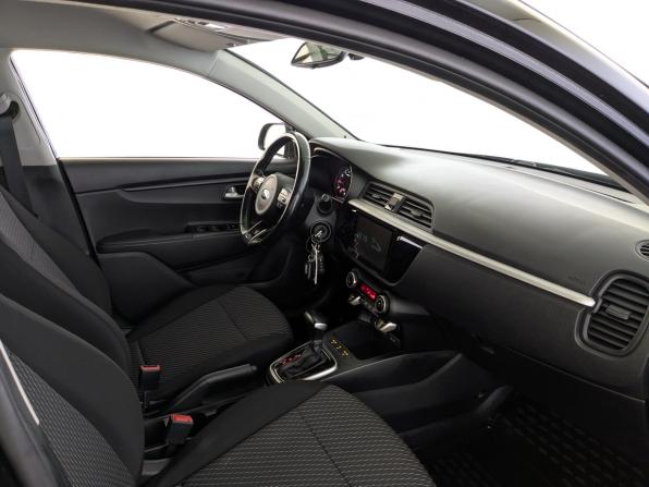 Kia Rio IV с пробегом 2018 года, цена 1 250 000 рублей, 182068 км, хэтчбек, Автокод Объявления