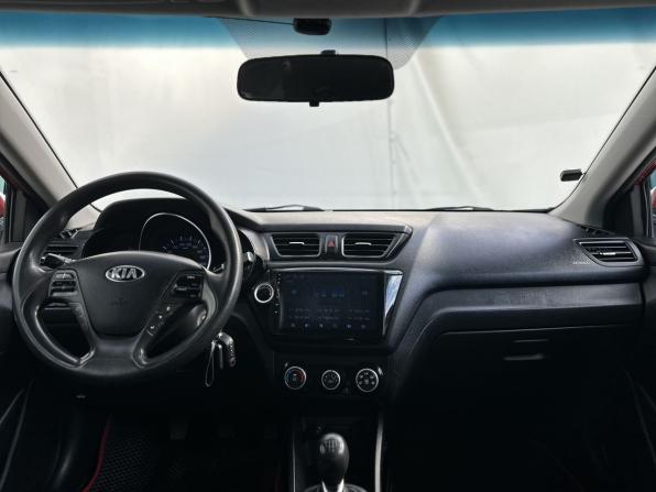 Kia Rio III Рестайлинг с пробегом 2015 года, цена 840 000 рублей, 150316 км, седан, Автокод Объявления
