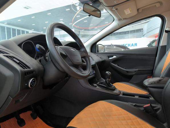 Ford Focus III Рестайлинг с пробегом 2016 года, цена 925 000 рублей, 128275 км, хэтчбек, Автокод Объявления