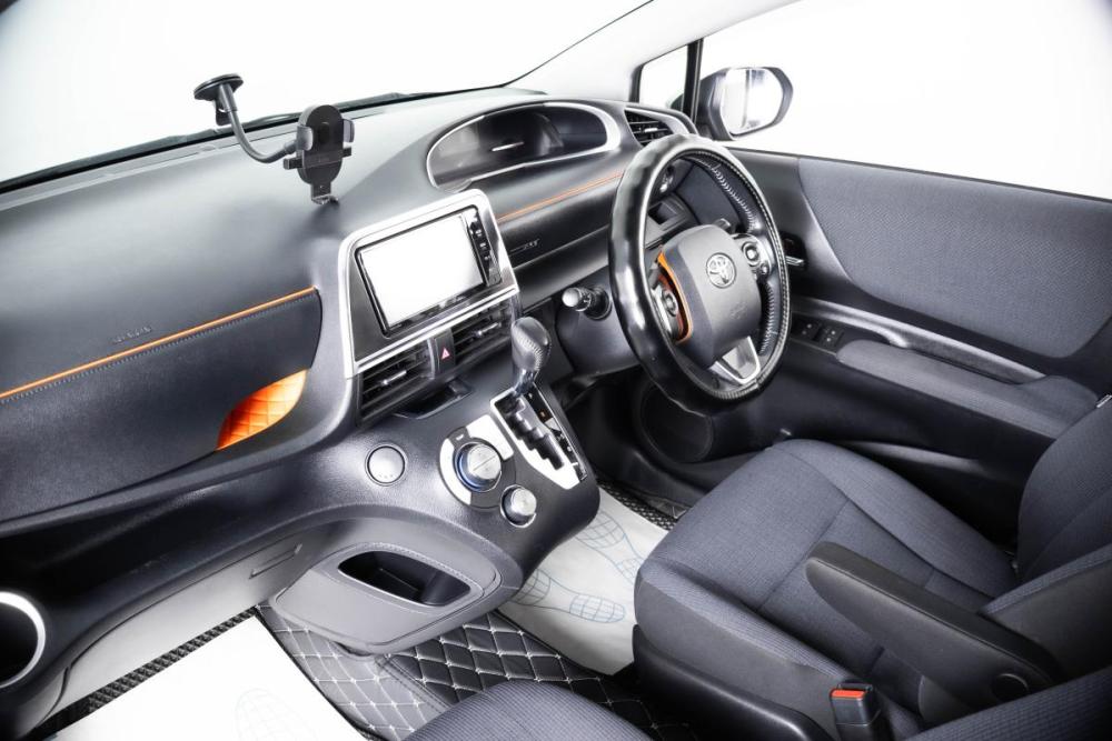 Toyota Sienta II Пермь  - изображение 12