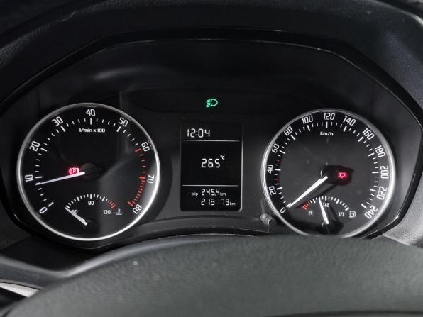 Skoda Octavia II (A5) Рестайлинг с пробегом 2012 года, цена 755 000 рублей, 215172 км, лифтбек, Автокод Объявления
