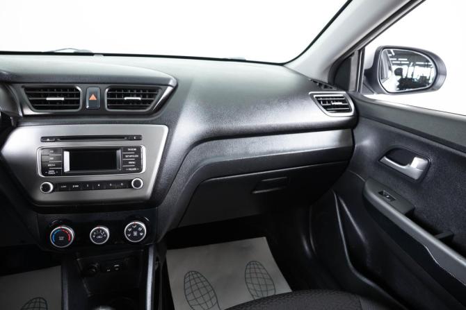 Kia Rio III Рестайлинг с пробегом 2016 года, цена 799 000 рублей, 183975 км, седан, Автокод Объявления