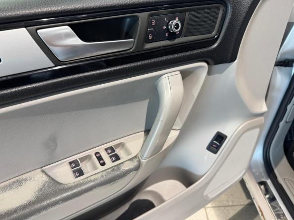 Volkswagen Touareg II с пробегом 2010 года, цена 1 745 000 рублей, 216001 км, внедорожник, Автокод Объявления