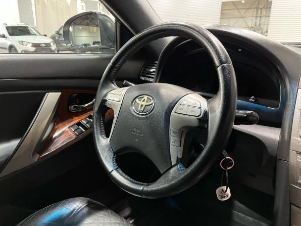 Toyota Camry VI (XV40) Рестайлинг с пробегом 2010 года, цена 1 074 000 рублей, 232050 км, седан, Автокод Объявления