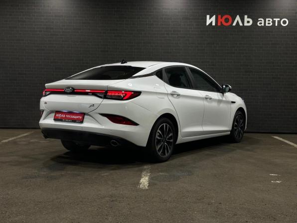 JAC J7 I с пробегом 2023 года, цена 1 660 000 рублей, 142 км, хэтчбек, Автокод Объявления
