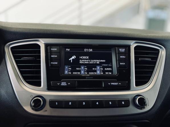 Hyundai Solaris II Рестайлинг с пробегом 2021 года, цена 1 369 900 рублей, 99600 км, седан, Автокод Объявления