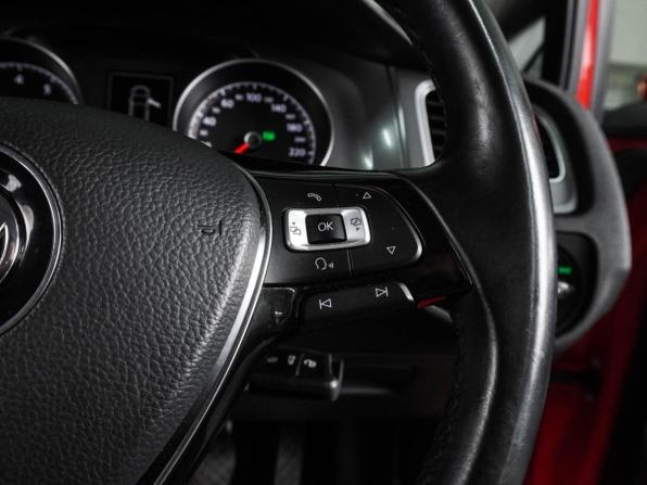 Volkswagen Golf VII с пробегом 2013 года, цена 1 245 000 рублей, 75094 км, хэтчбек, Автокод Объявления