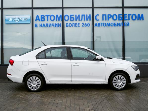 Skoda Rapid II с пробегом 2020 года, цена 980 000 рублей, 200518 км, лифтбек, Автокод Объявления