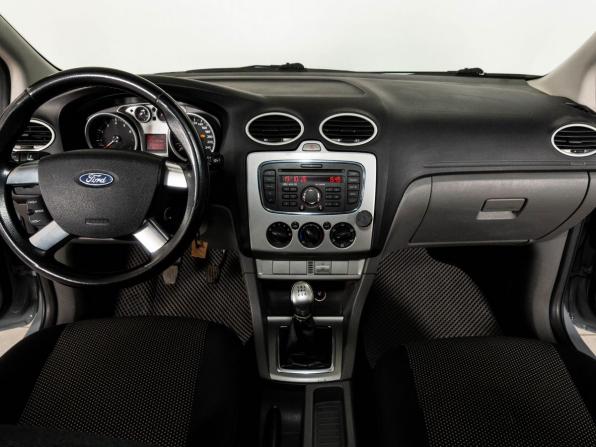 Ford Focus II Рестайлинг с пробегом 2011 года, цена 545 000 рублей, 332837 км, хэтчбек, Автокод Объявления