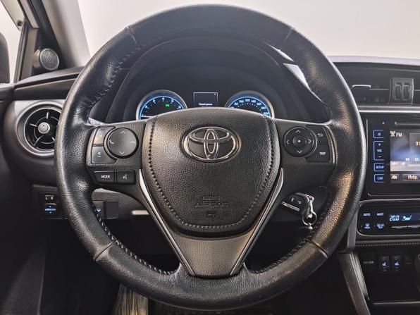 Toyota Corolla XI (E160 E170 E180) Рестайлинг 1 с пробегом 2017 года, цена 1 590 000 рублей, 114195 км, седан, Автокод Объявления