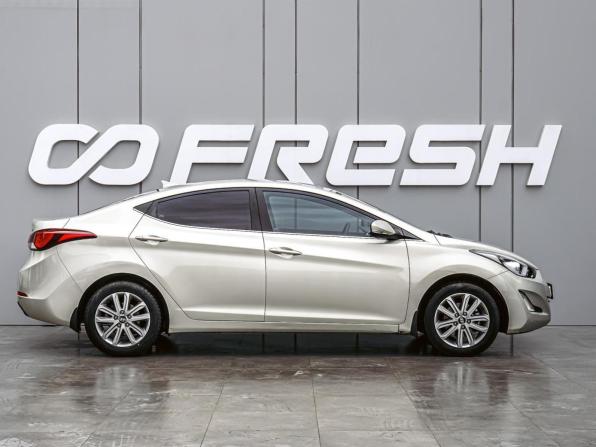 Hyundai Elantra VI (AD) с пробегом 2015 года, цена 1 325 000 рублей, 160129 км, седан, Автокод Объявления